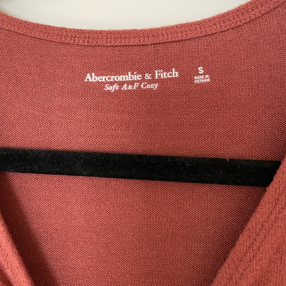 A&F Cozy Tie-Front Longsleeve Bodysuit - Picture 5 of 6